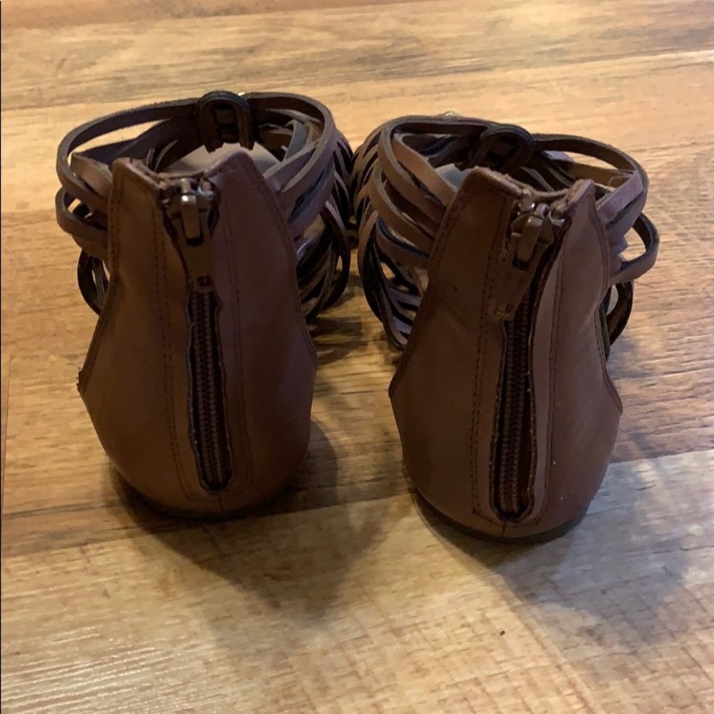 Sandals - Picture 4 of 4